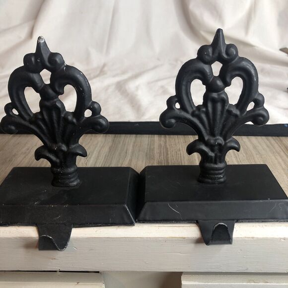 Set Of 2 Vintage Metal Stocking Holder Black Weighted 5” CUTE!! - Picture 13 of 16